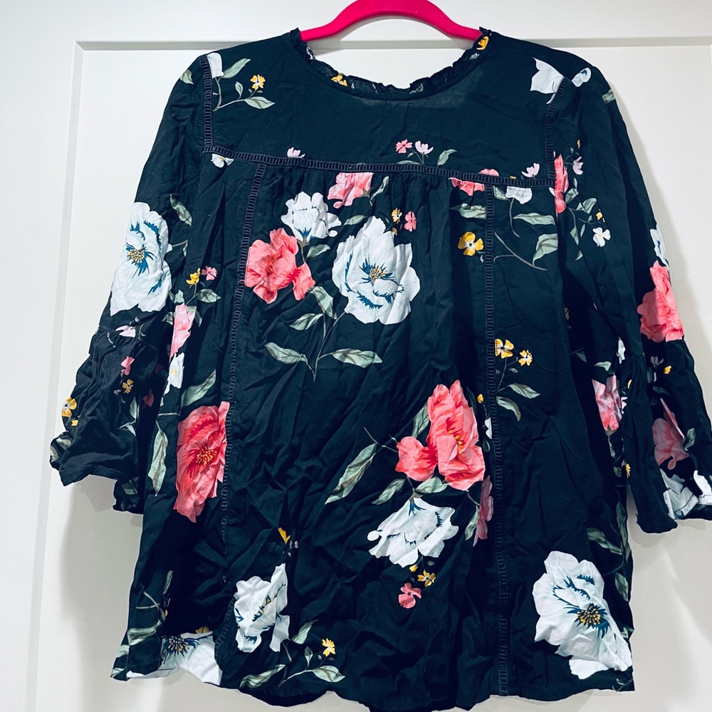 Old Navy Floral 3/4 sleeve Blouse M
